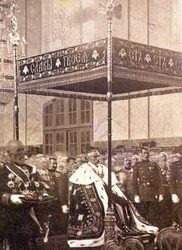 I. Petar tac giyerken 1904