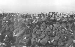 Bizani savaşı sonrası yakalanan Türk askerleri