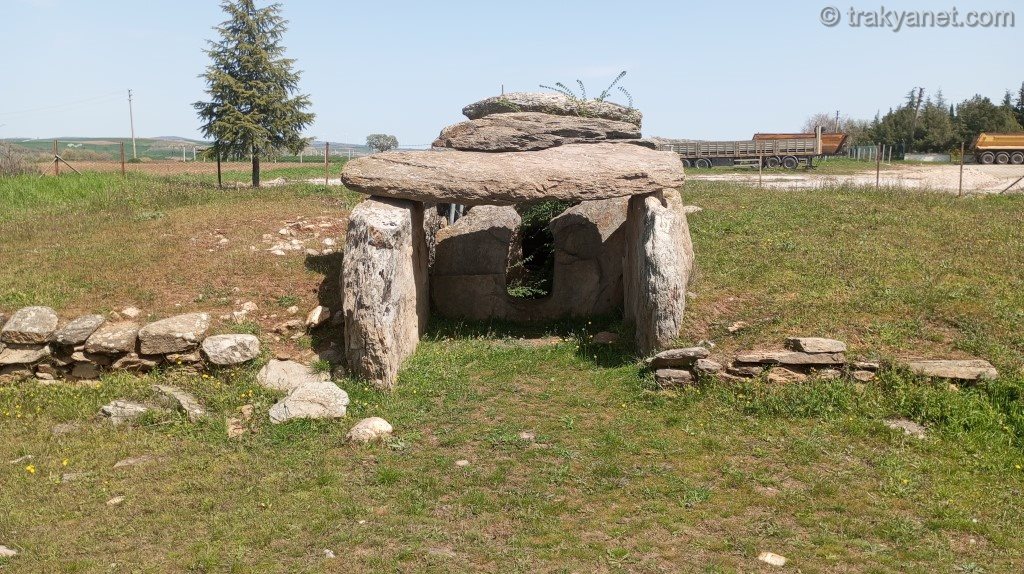 Θρακικοί Τάφοι